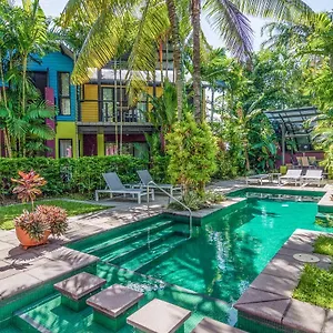 Dreamcatcher Beach-side 4*, Port Douglas Australia