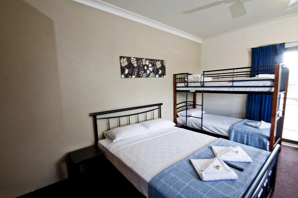 *** Motel Buranda Lodge Brisbane Australia